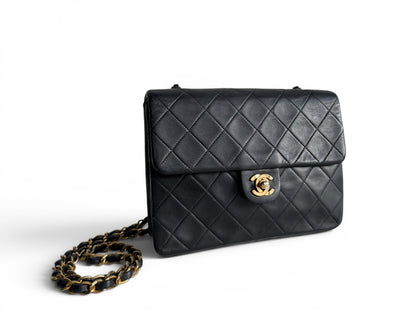 CHANEL Lambskin Quilted Small Single Flap