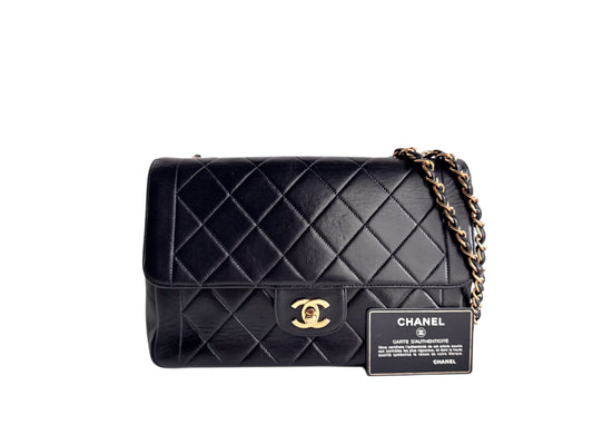CHANEL Lambskin Quilted Medium Single Flap