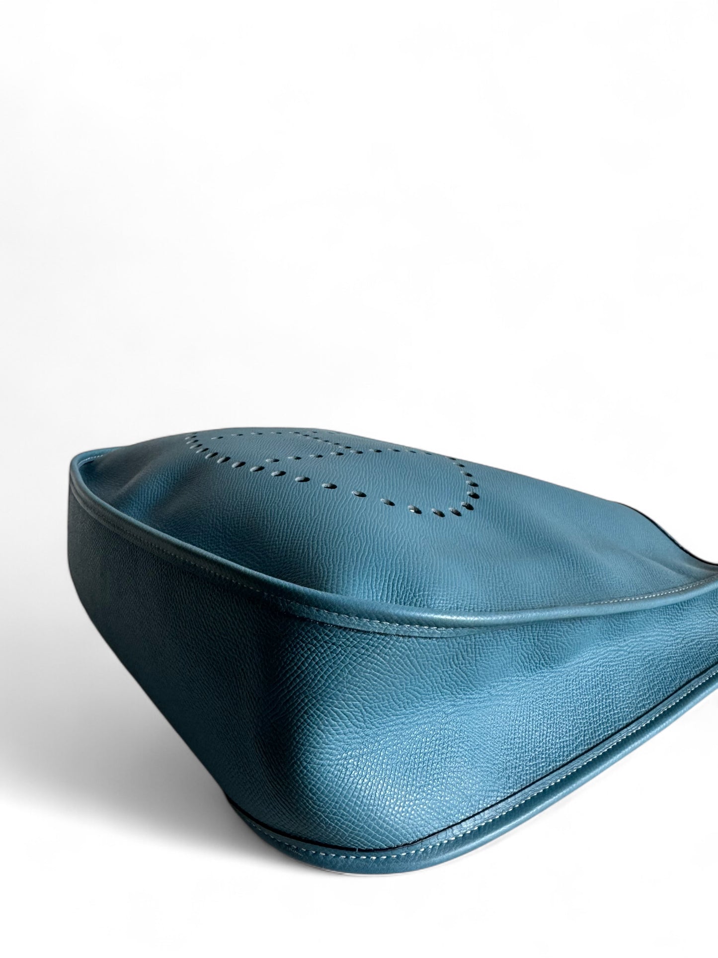 HERMES Courchevel Evelyne GM Blue Jean