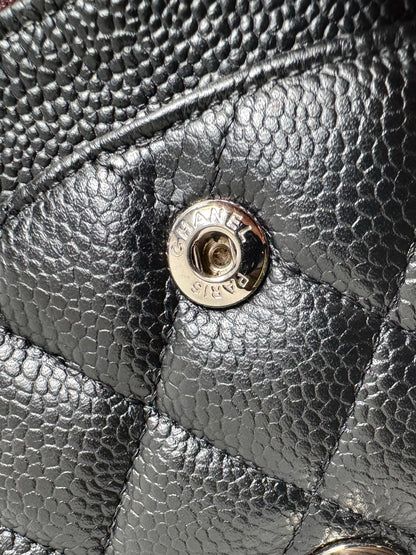 CHANEL Caviar Quilted Medium Double Flap