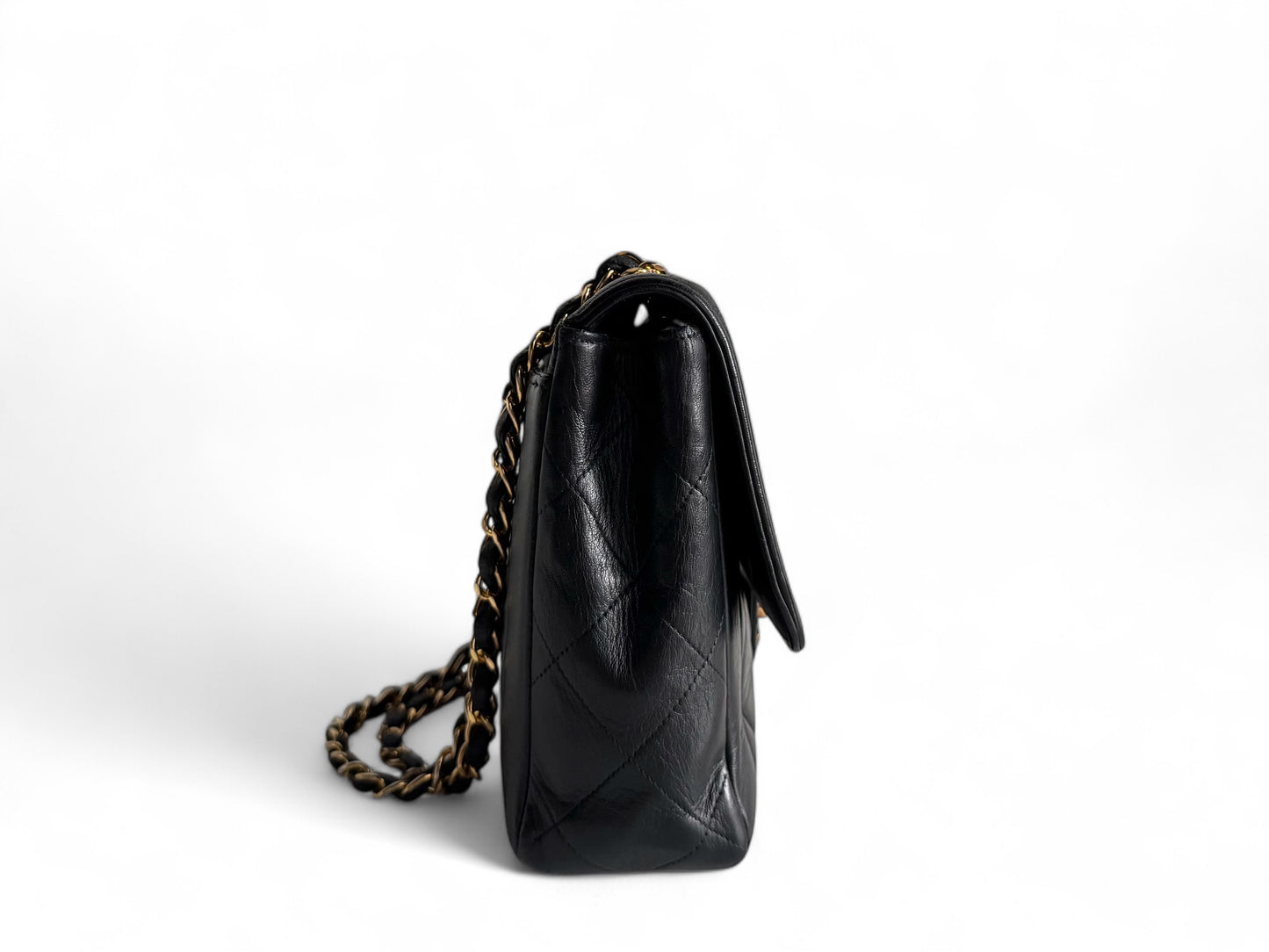 CHANEL Lambskin Quilted Medium Single Flap