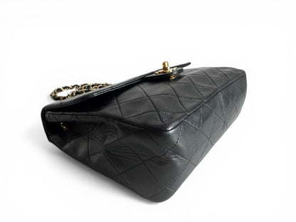 CHANEL Lambskin Quilted Small Single Flap