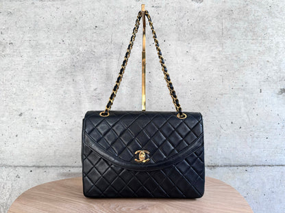 CHANEL Lambskin Quilted Medium Single Flap