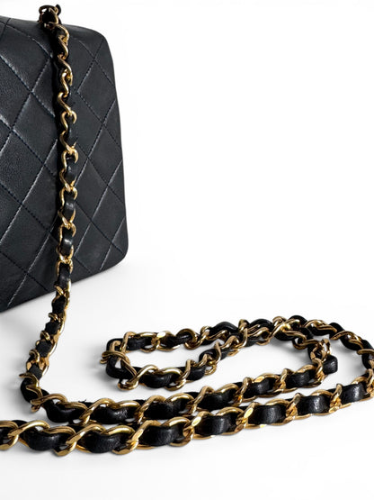 CHANEL Lambskin Quilted Small Single Flap