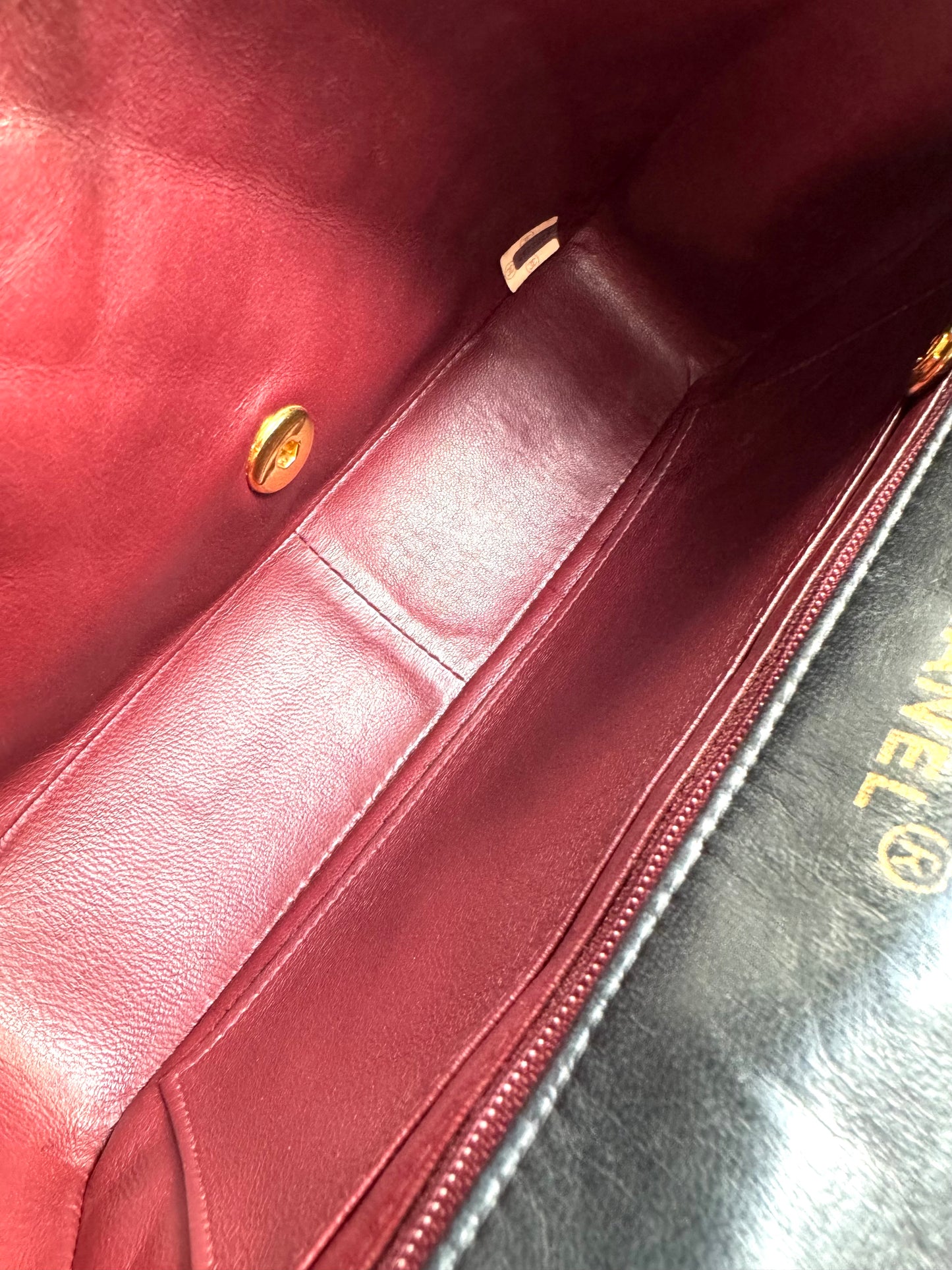 CHANEL Classic Lambskin Single Flap