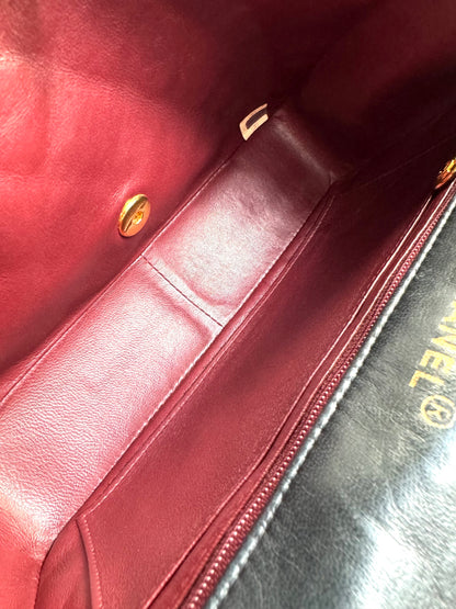 CHANEL Classic Lambskin Single Flap