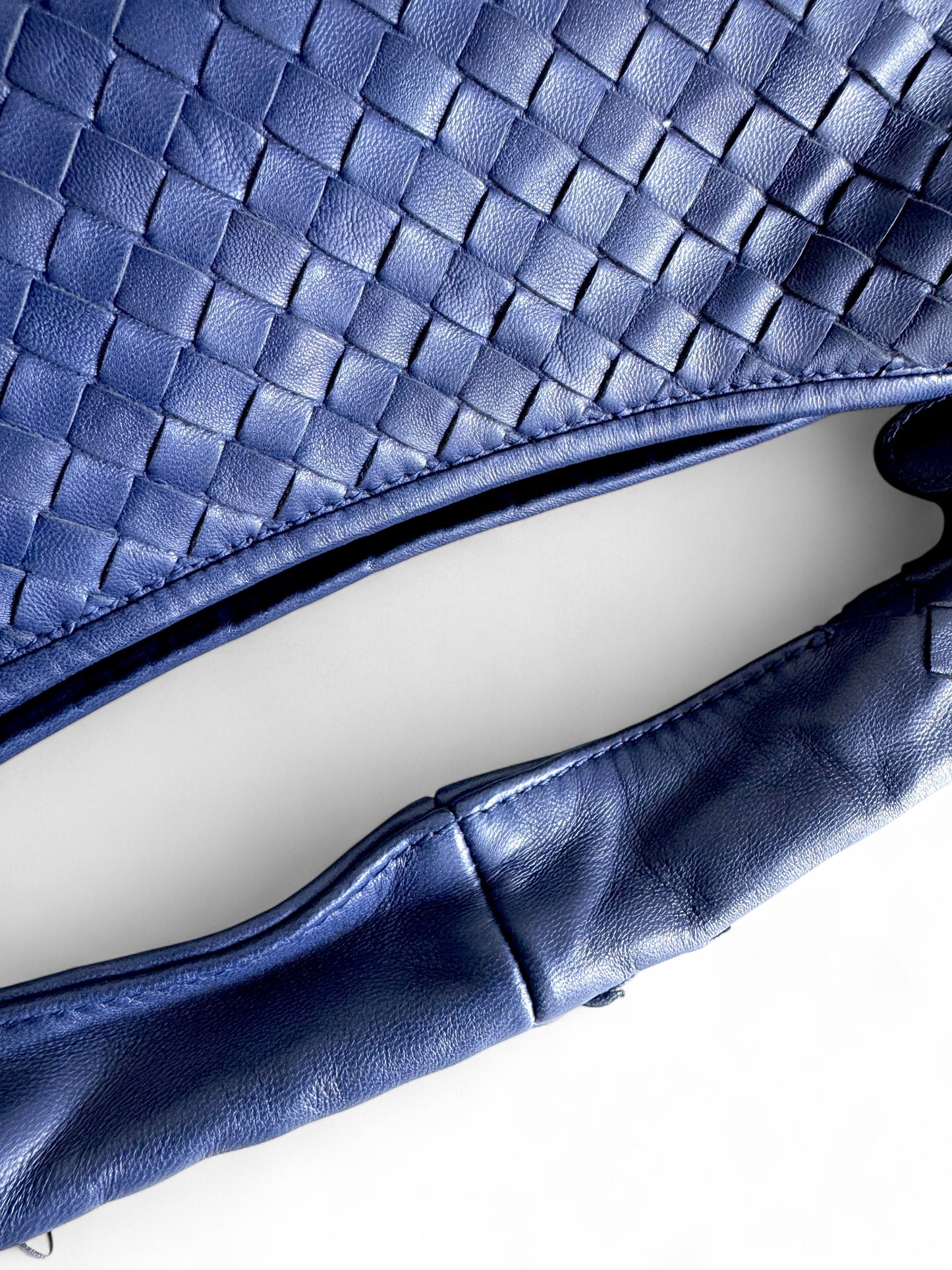 BOTTEGA VENETA Nappa Intrecciato Medium Veneta Hobo Bag