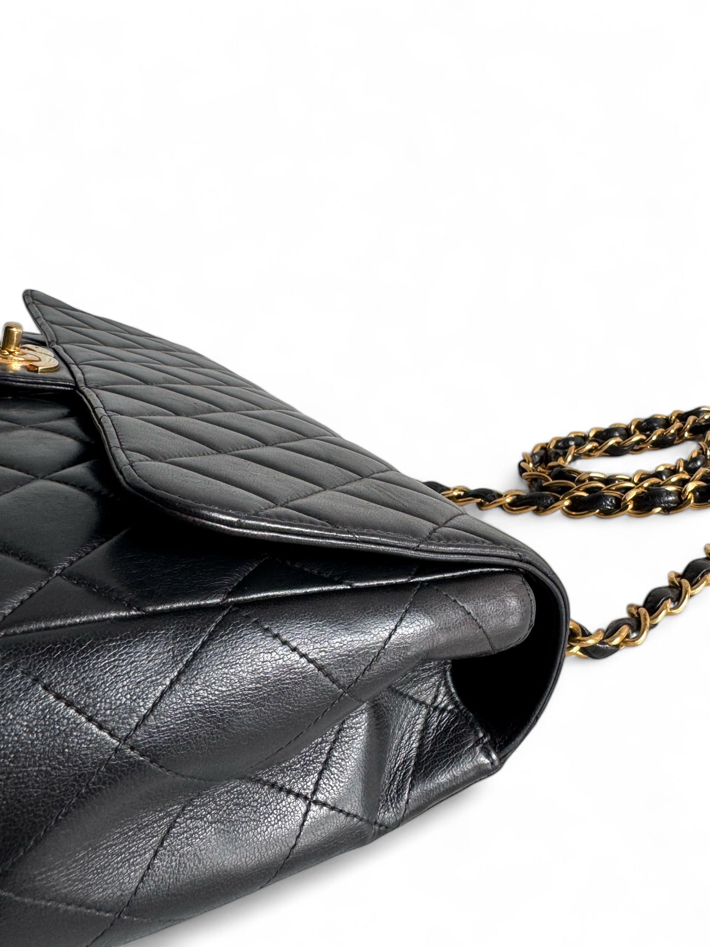 CHANEL Lambskin Quilted Jumbo Single Flap Bag