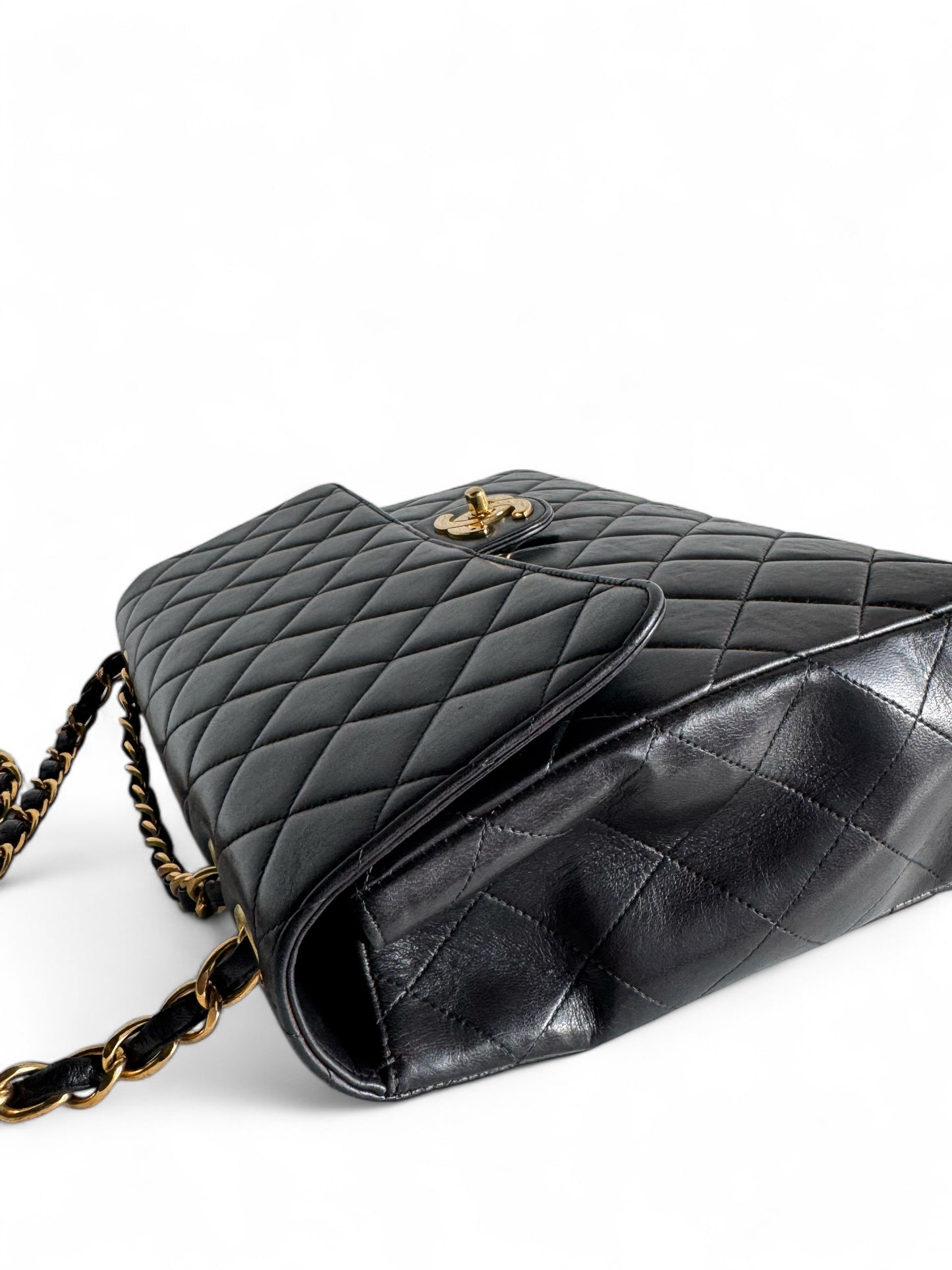 CHANEL Lambskin Quilted Jumbo Single Flap Bag