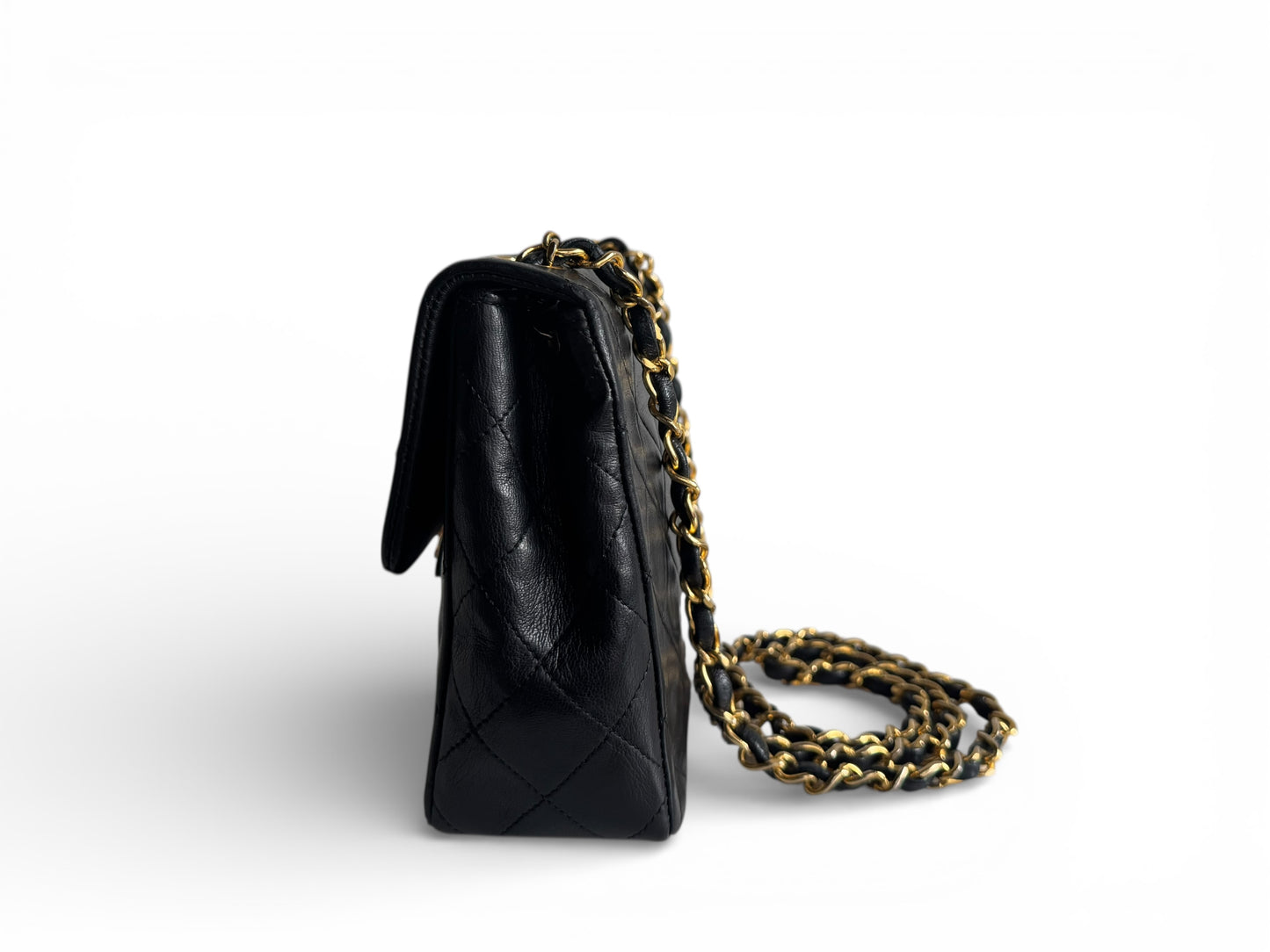 CHANEL Lambskin Quilted Small Single Flap