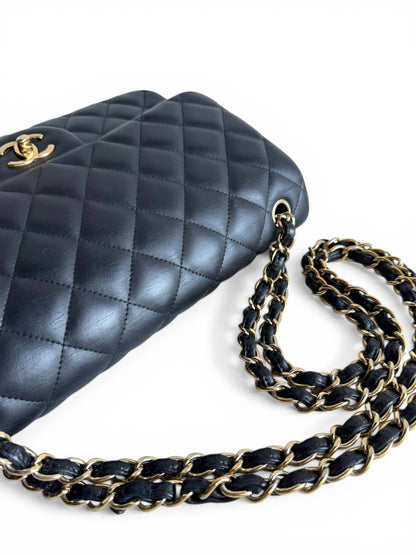 CHANEL Lambskin Quilted Jumbo Double Flap