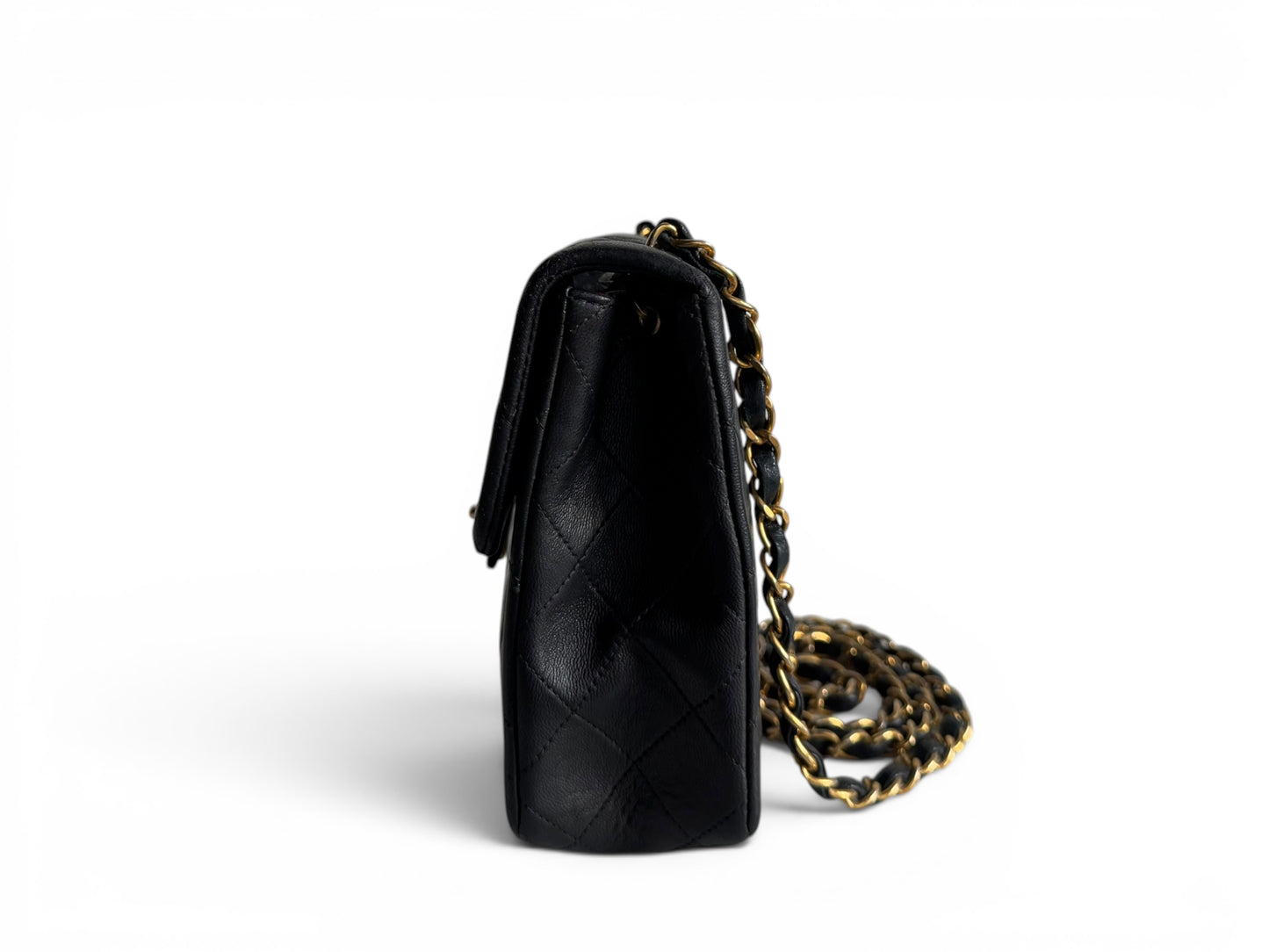 CHANEL Lambskin Quilted Small Single Flap
