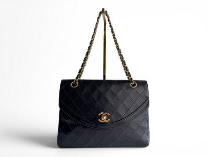CHANEL Lambskin Quilted Medium Single Flap