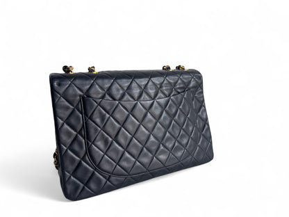 CHANEL Lambskin Quilted XL Jumbo Single Flap