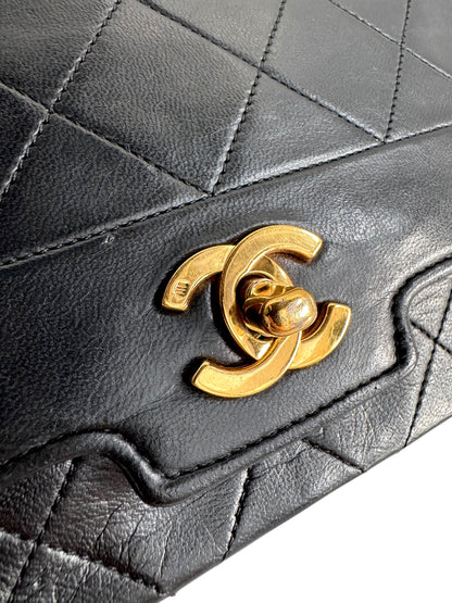 CHANEL Classic Lambskin Single Flap
