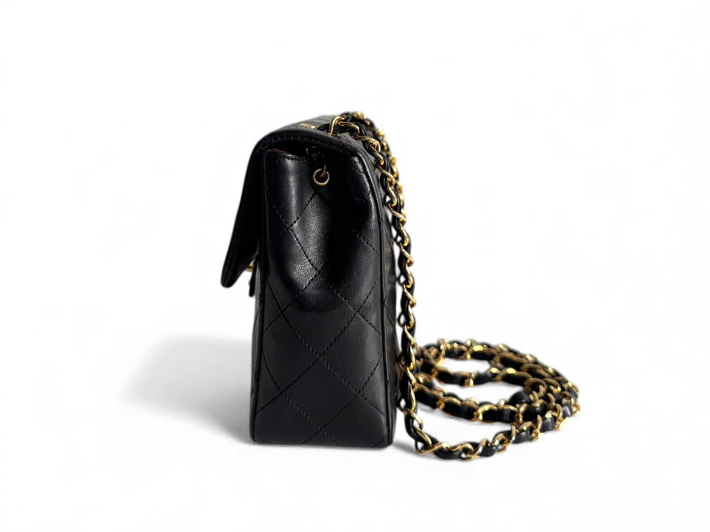 CHANEL Lambskin Quilted Small Single Flap