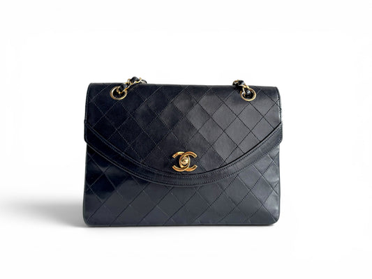 CHANEL Lambskin Quilted Medium Single Flap