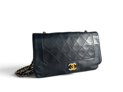 CHANEL Classic Lambskin Single Flap
