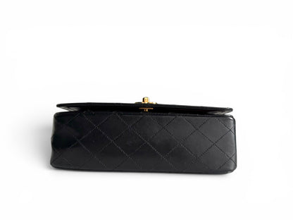 CHANEL Lambskin Quilted Small Single Flap