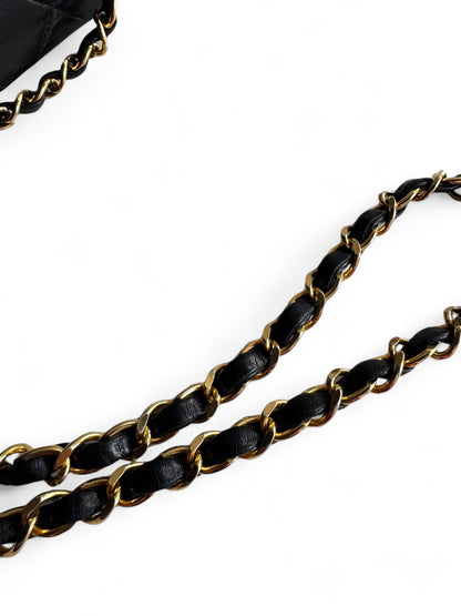 CHANEL Classic Lambskin Single Flap