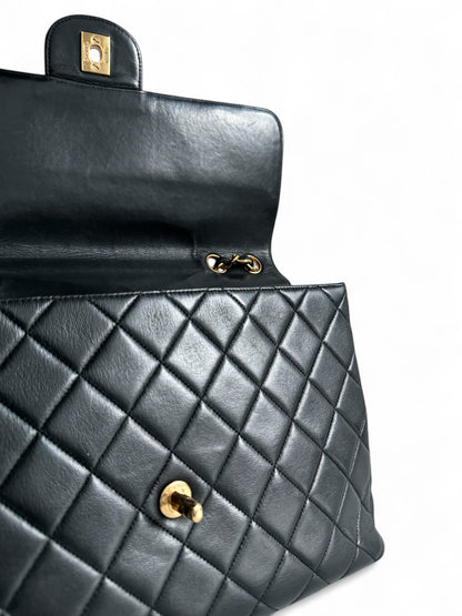 CHANEL Lambskin Quilted Jumbo Single Flap