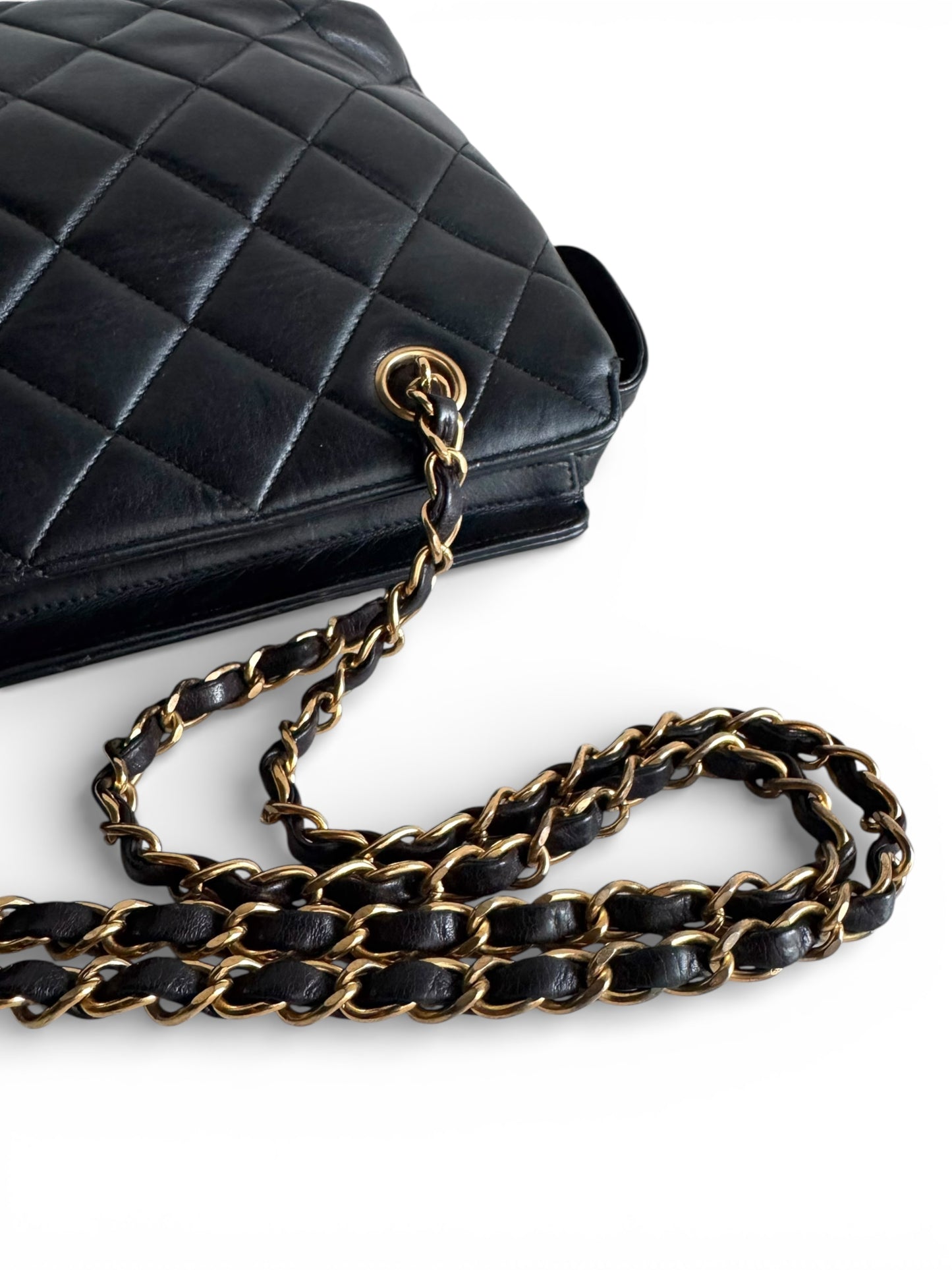 CHANEL Lambskin Quilted Shoulder Bag