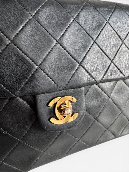 CHANEL Lambskin Quilted Small Single Flap