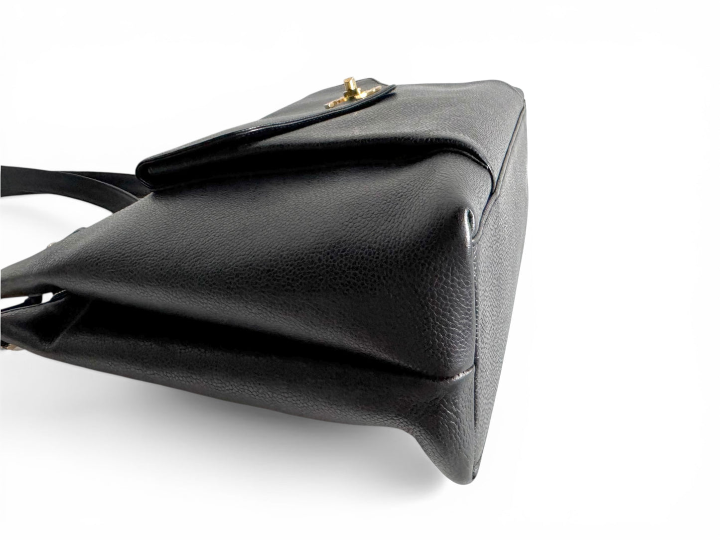 CHANEL Caviar Flap Shoulder Bag