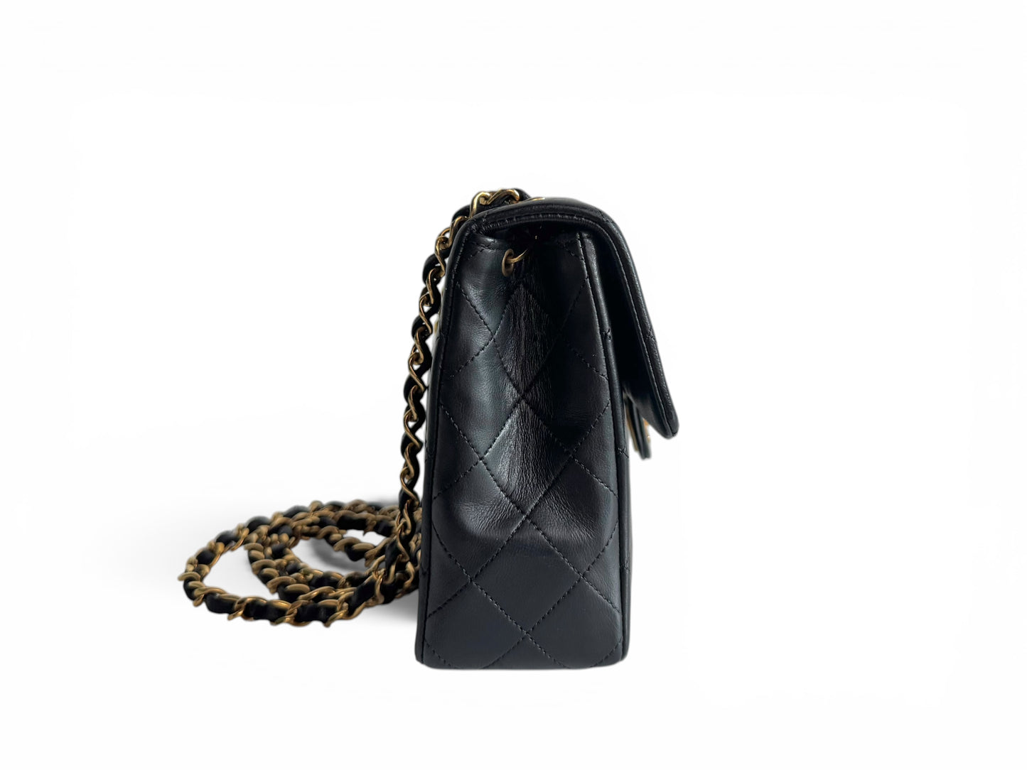CHANEL Lambskin Quilted Small Single Flap