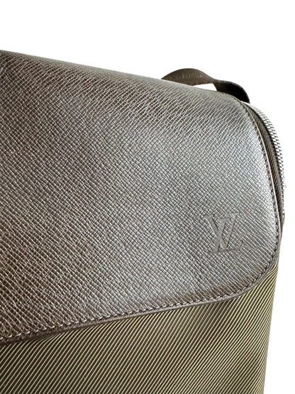 Louis Vuitton Taiga Taimyr Messenger Bag