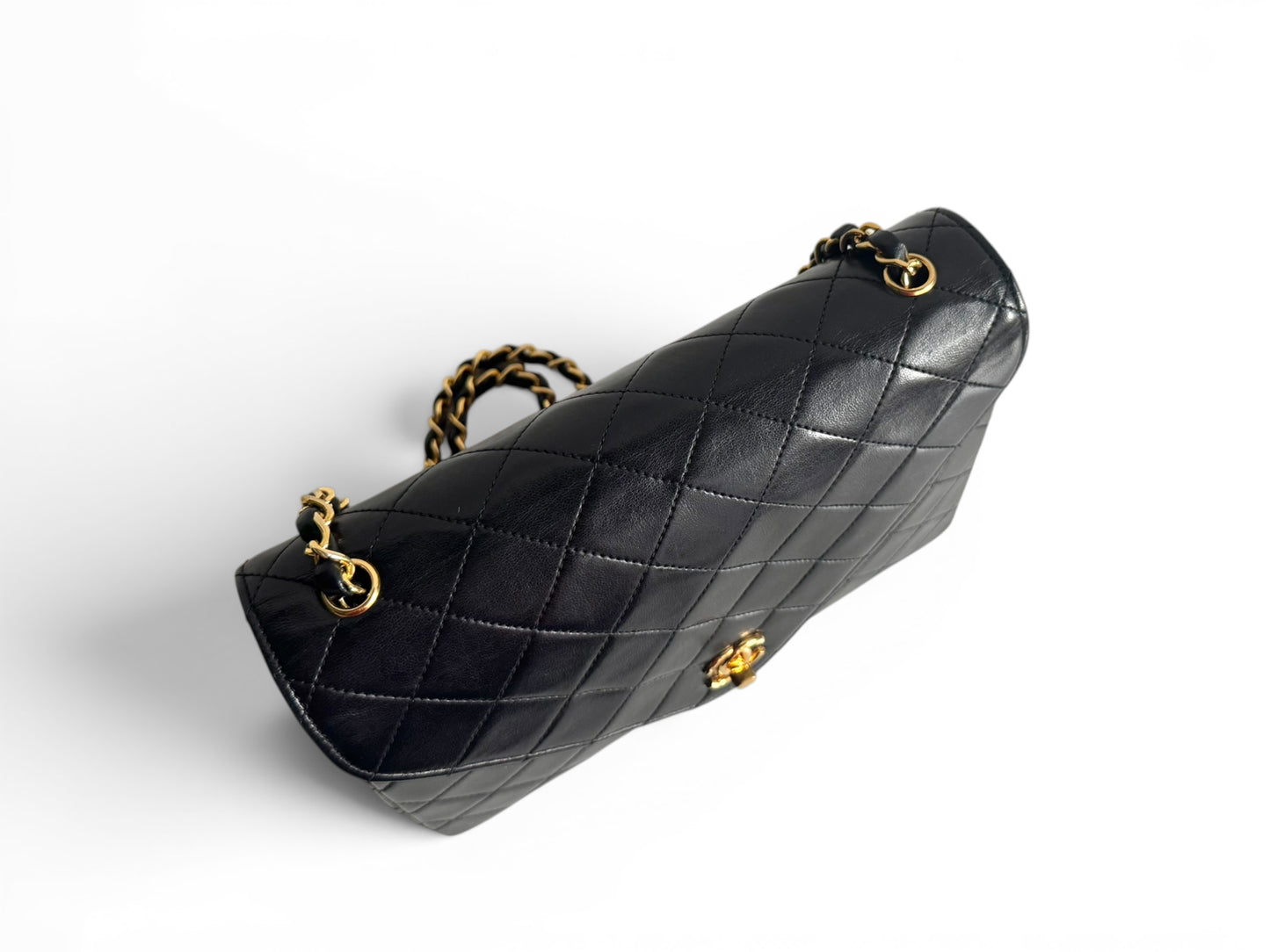 CHANEL Lambskin Diamond Stitch Envelope Single Flap