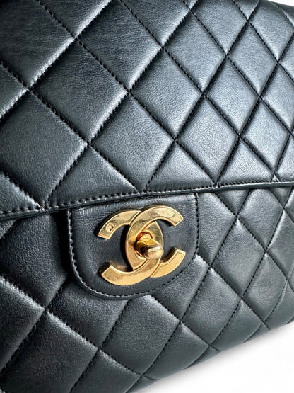 CHANEL Lambskin Quilted Jumbo Single Flap