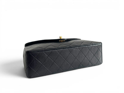 CHANEL Lambskin Diamond Stitch Envelope Single Flap