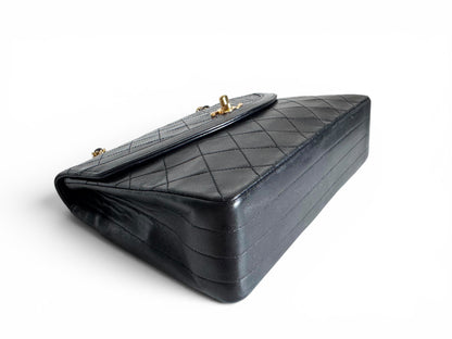 CHANEL Lambskin Quilted Medium Single Flap