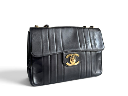 CHANEL Lambskin Vertical Quilt Jumbo Single Flap