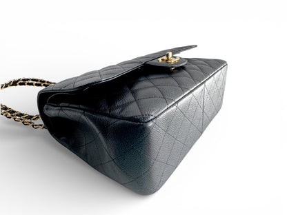 CHANEL Caviar Quilted Jumbo Double Flap