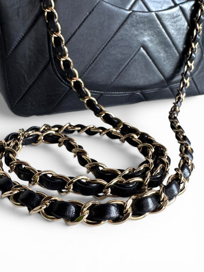 CHANEL Lambskin Chevron Quilted Kelly Flap