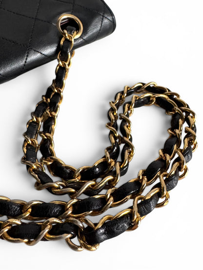 CHANEL Lambskin Quilted Small Single Flap