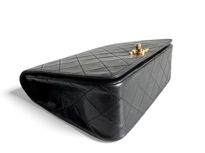 CHANEL Vintage Single Flap Bag Black
