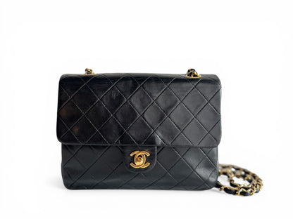 CHANEL Lambskin Quilted Small Single Flap
