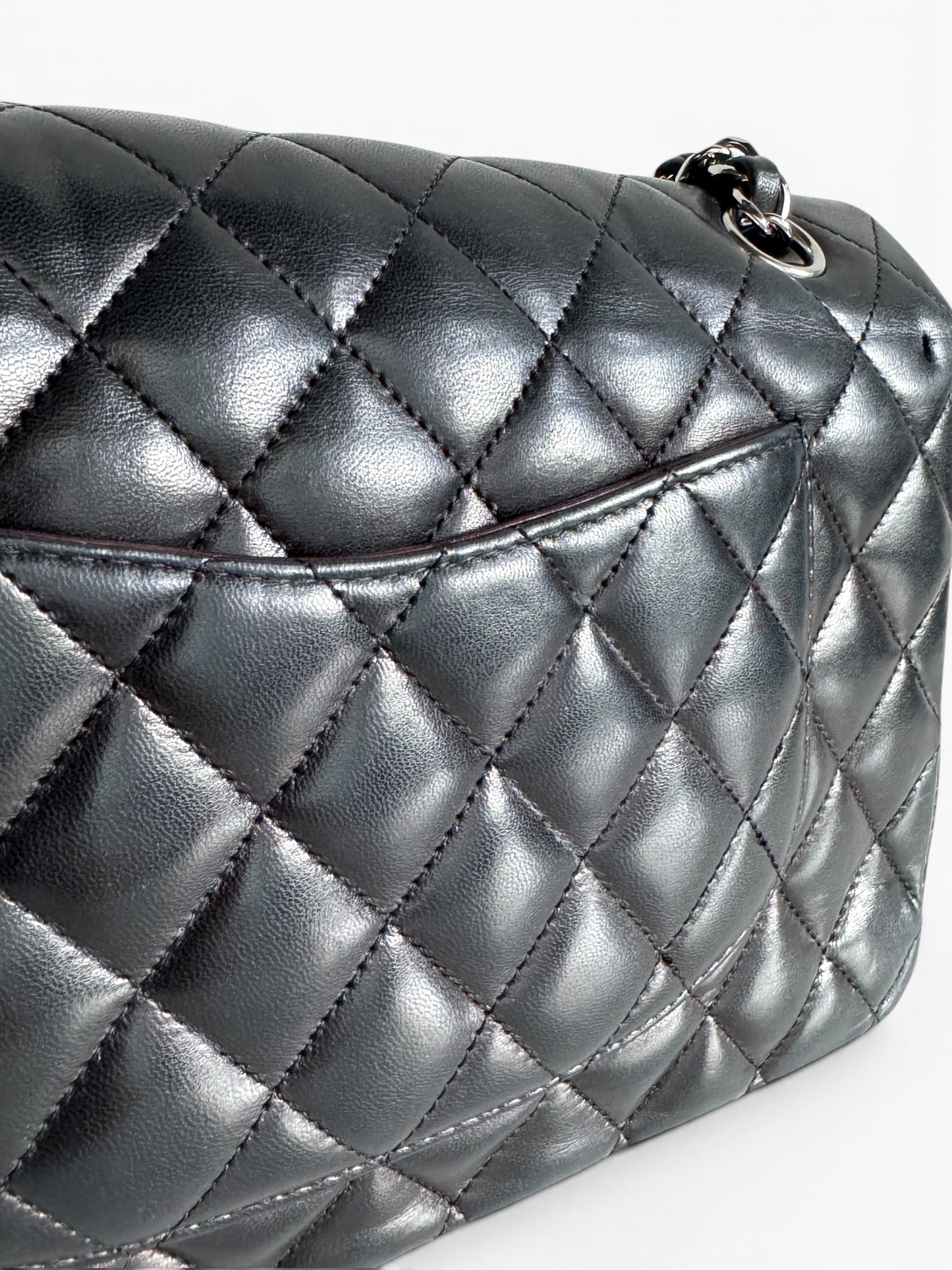 CHANEL Classic 11.12 Lambskin Medium Double Flap