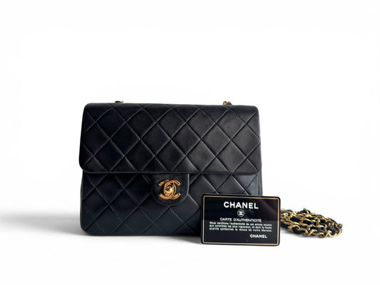 CHANEL Lambskin Quilted Small Single Flap