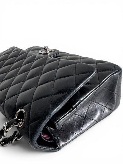 CHANEL Classic 11.12 Lambskin Medium Double Flap