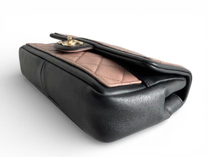 CHANEL Calfskin Quilted Medium Graphic Flap