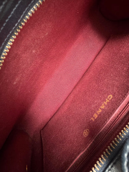 CHANEL Vintage Navy Lambskin Quilted Shoulder Bag