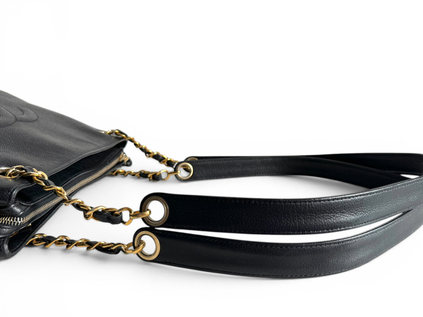 CHANEL Caviar CC Shoulder Bag