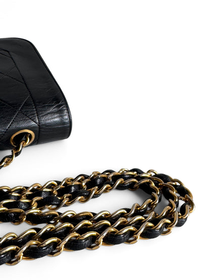 CHANEL Classic Lambskin Single Flap