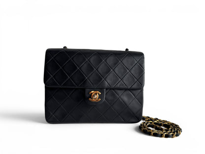 CHANEL Lambskin Quilted Small Single Flap