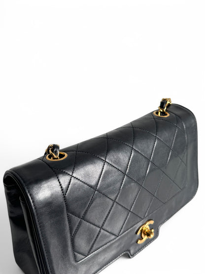 CHANEL Classic Lambskin Single Flap