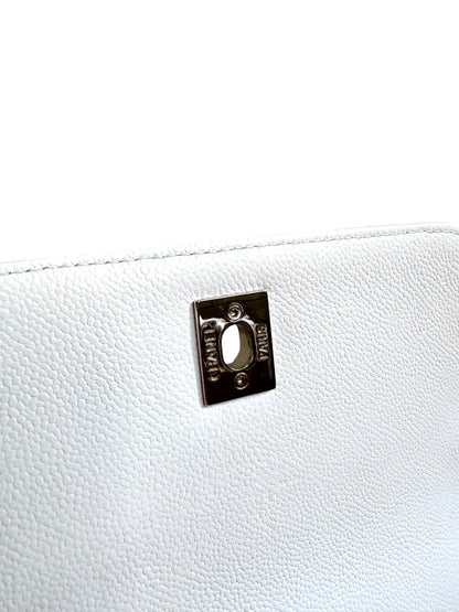 CHANEL Caviar Quilted Small Business Affinity Flap
